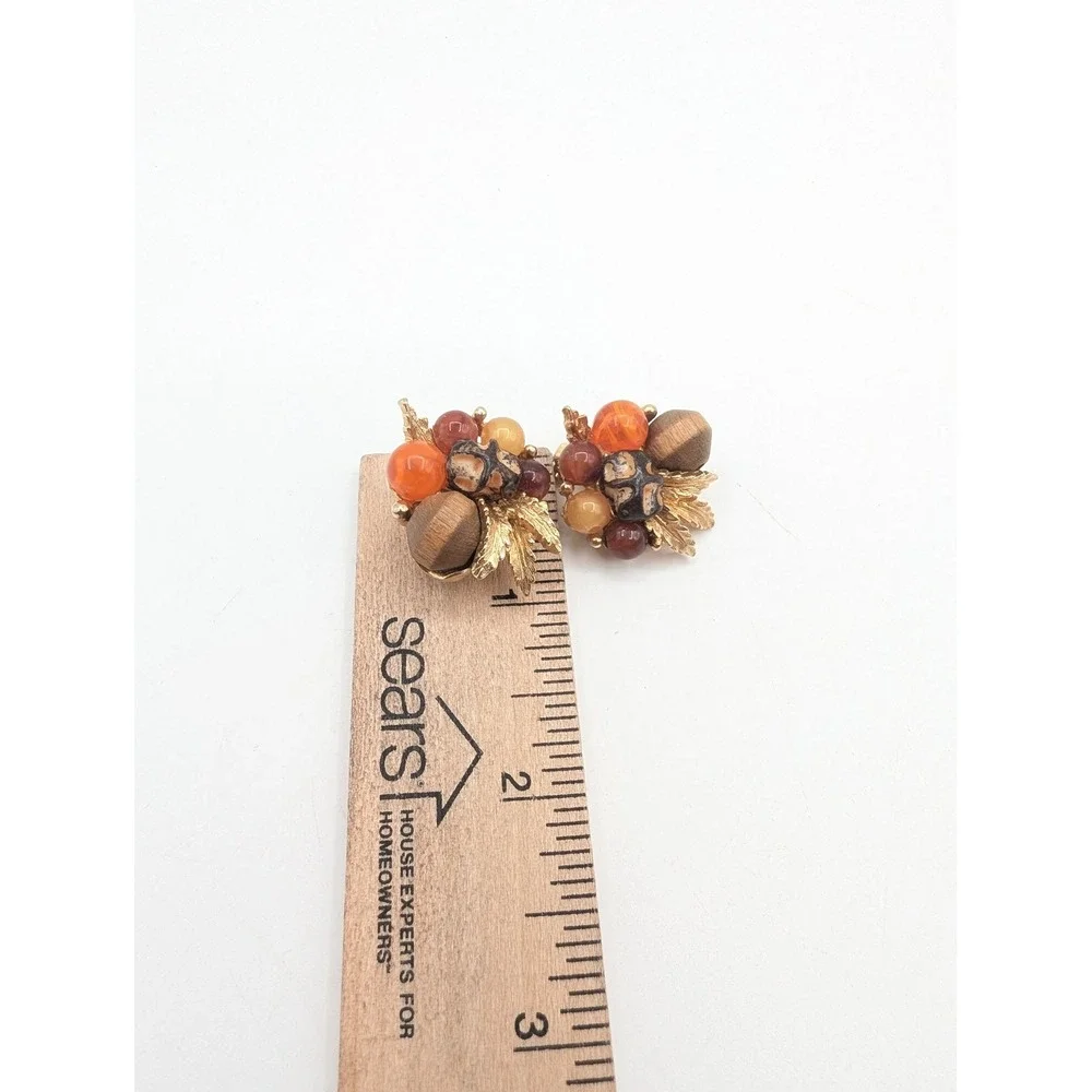 Trifari vintage clip